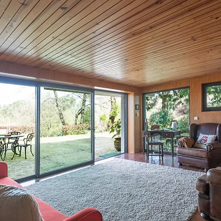 Villa Torrinheira ~ Family Pool And Woods Travanca (Porto)