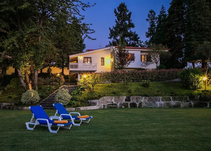 Torrinheira ~ Family Pool And Woods Villa