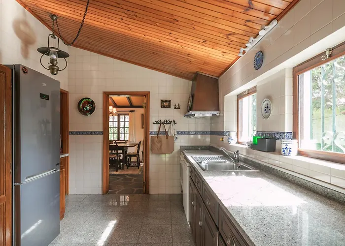 Torrinheira ~ Family Pool And Woods *