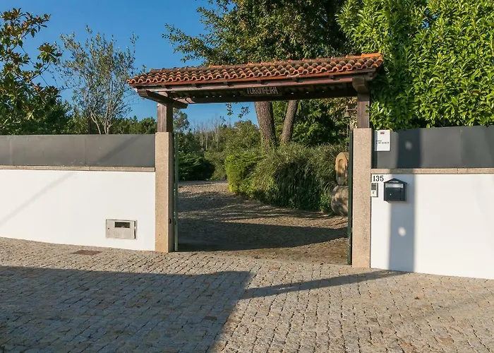 Torrinheira ~ Family Pool And Woods Villa *